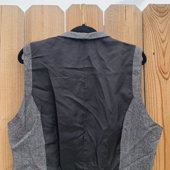 Take 50% OFF- Kenneth Cole Charcoal Gray Vest with Black Trim, Size-XL - Picture 7 of 8